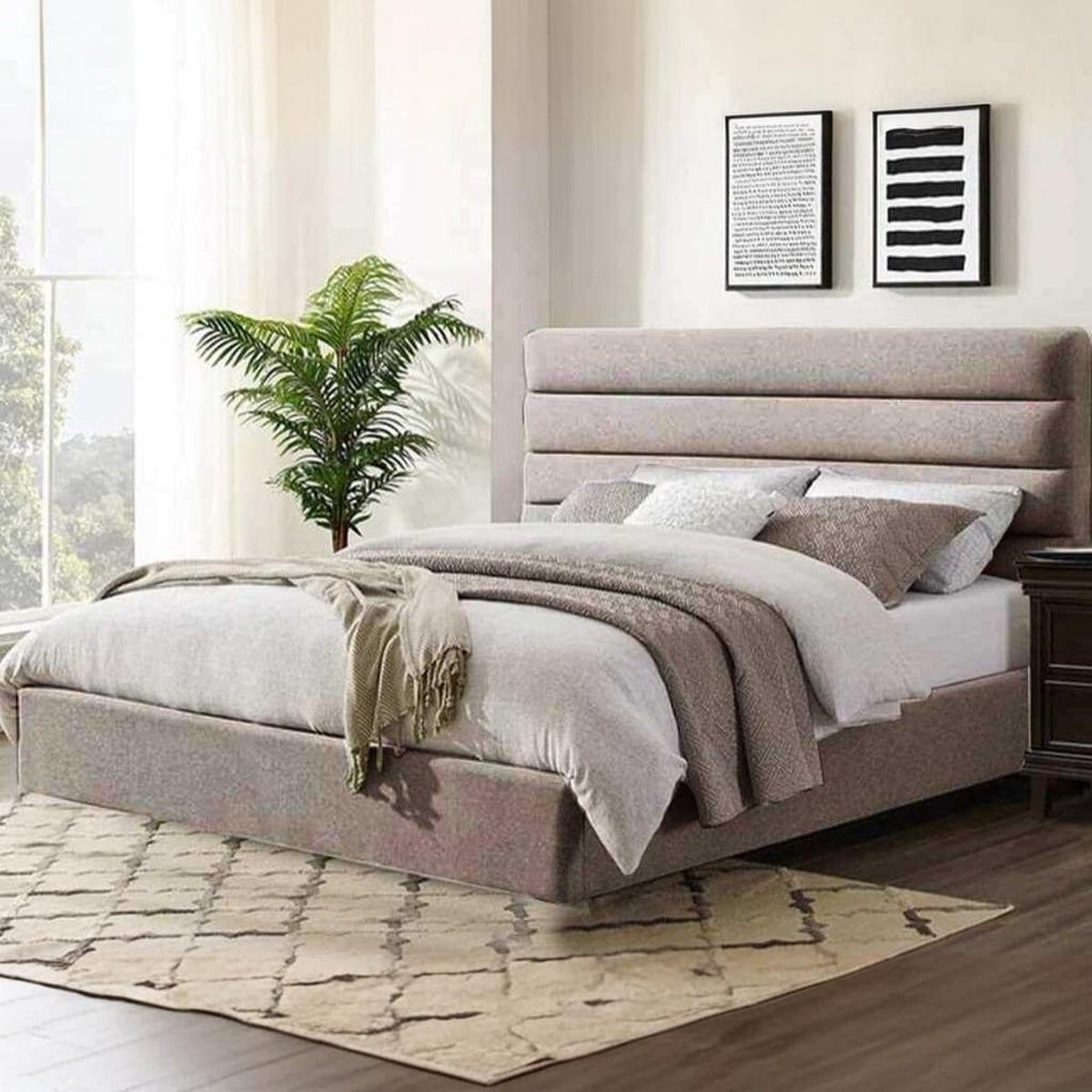 Queen size MDF wood and Hammer velvet fabric bed 150x120x195 cm - Beige